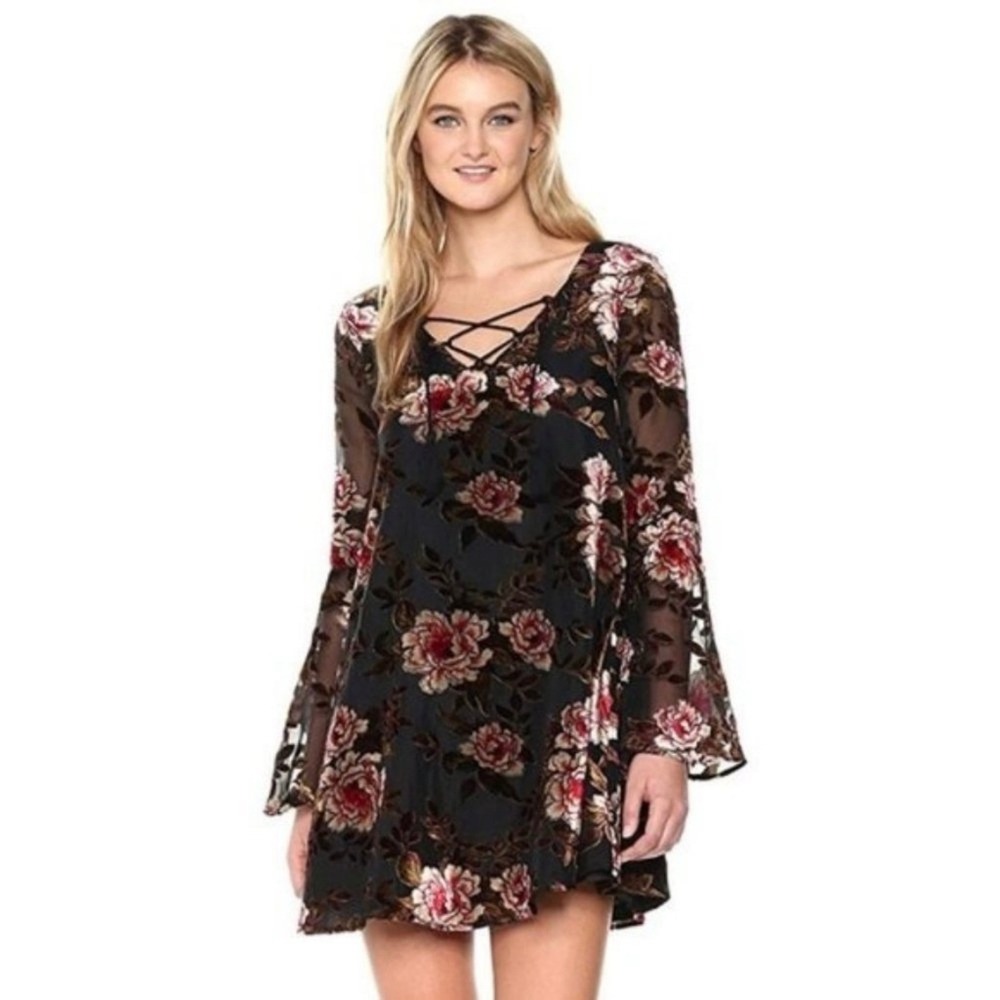 Cupcakes and Cashmere Dress Womens Small Black Floral Velvet Lace Up Tassel NWT